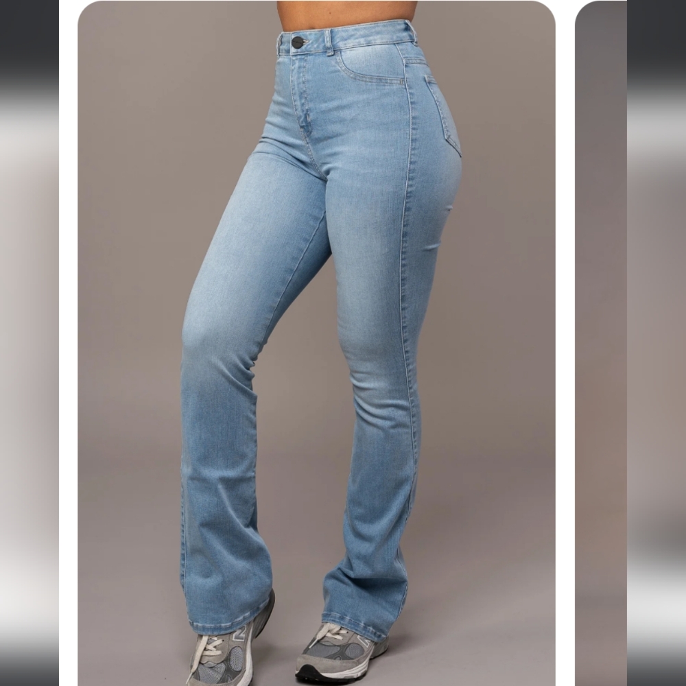 FitJeans Flared Arctic Light Blue-L